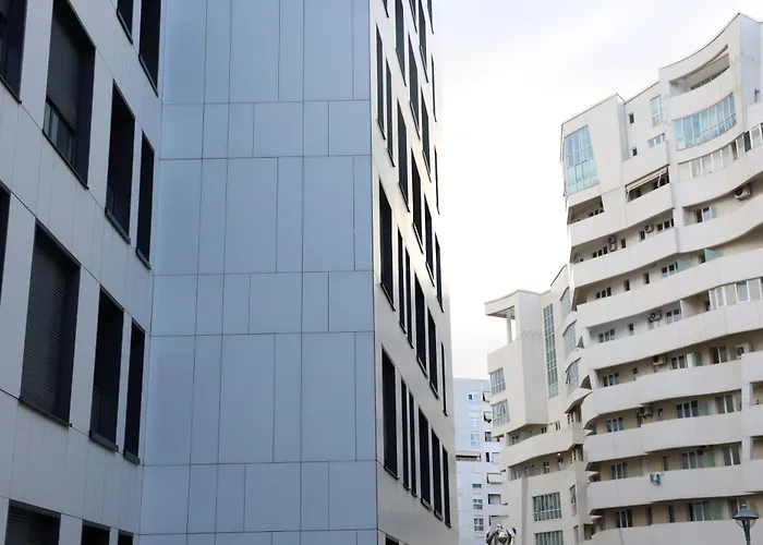 Luxe Living * 地拉那